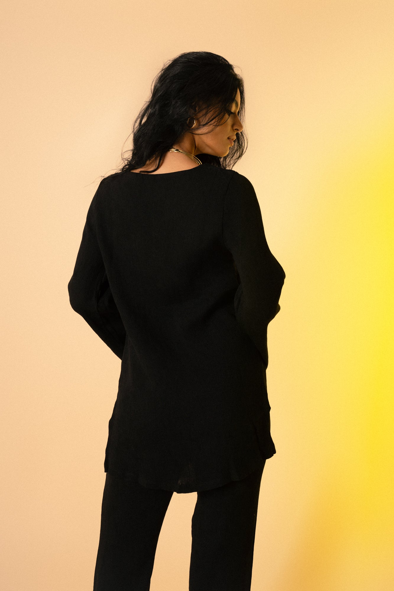 Earthen Flow Top - Black