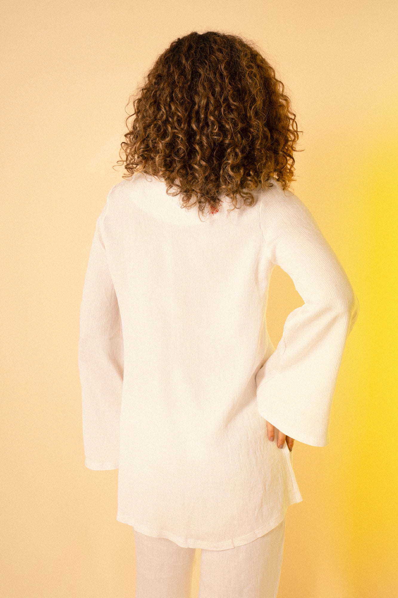 Earthen Flow Top - White