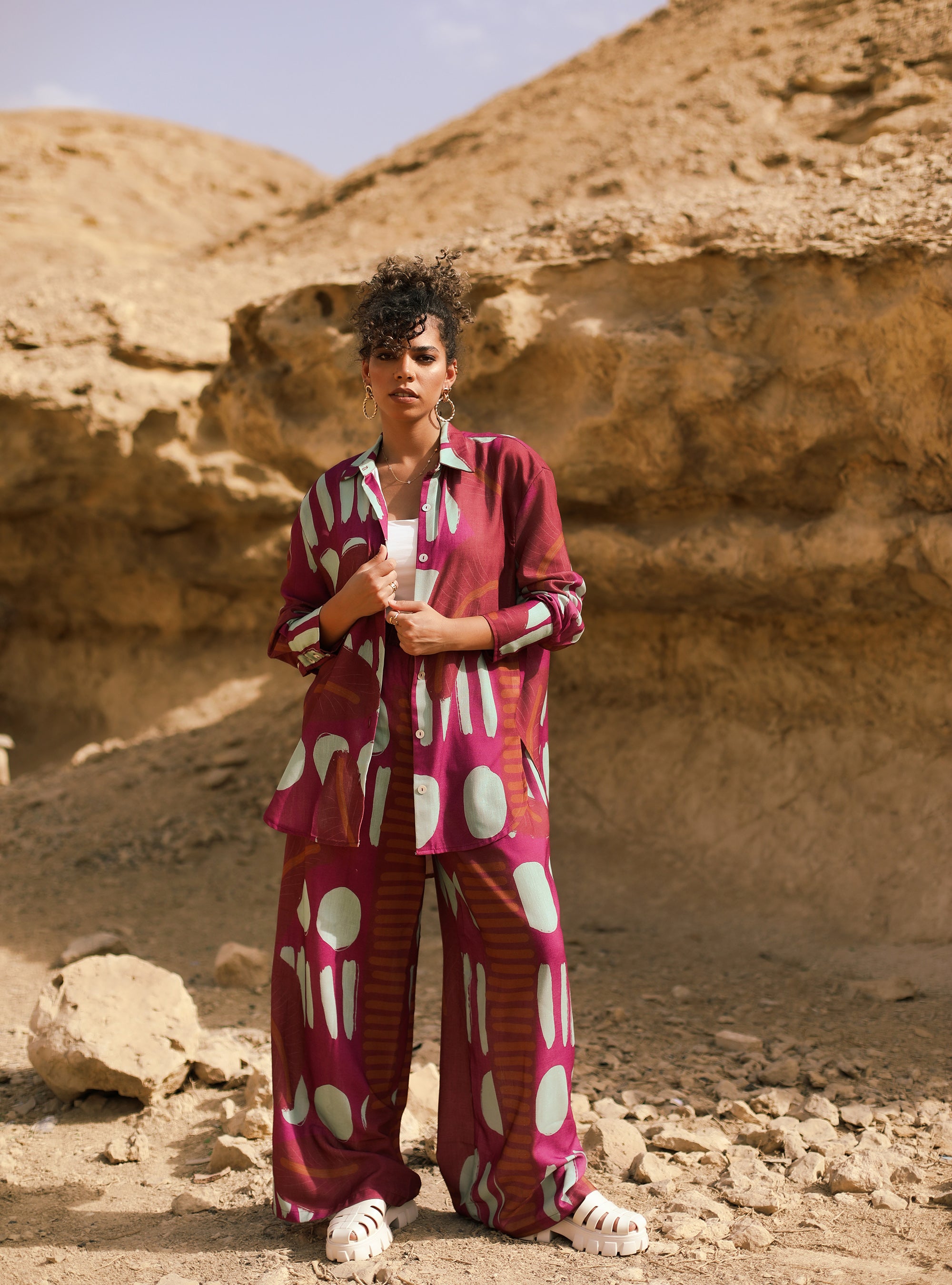 Nakhla - Magenta X light blue