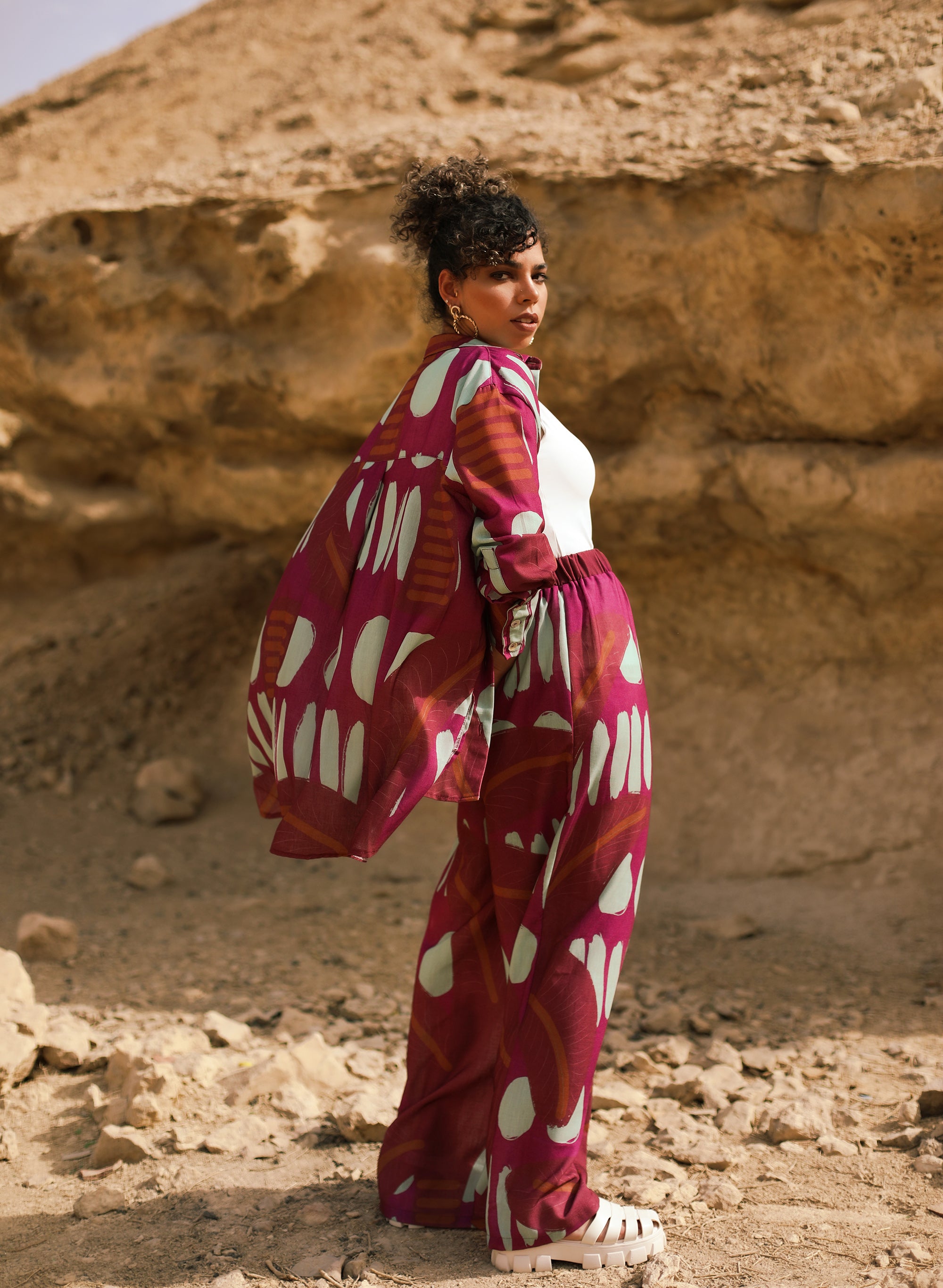 Nakhla - Magenta X light blue