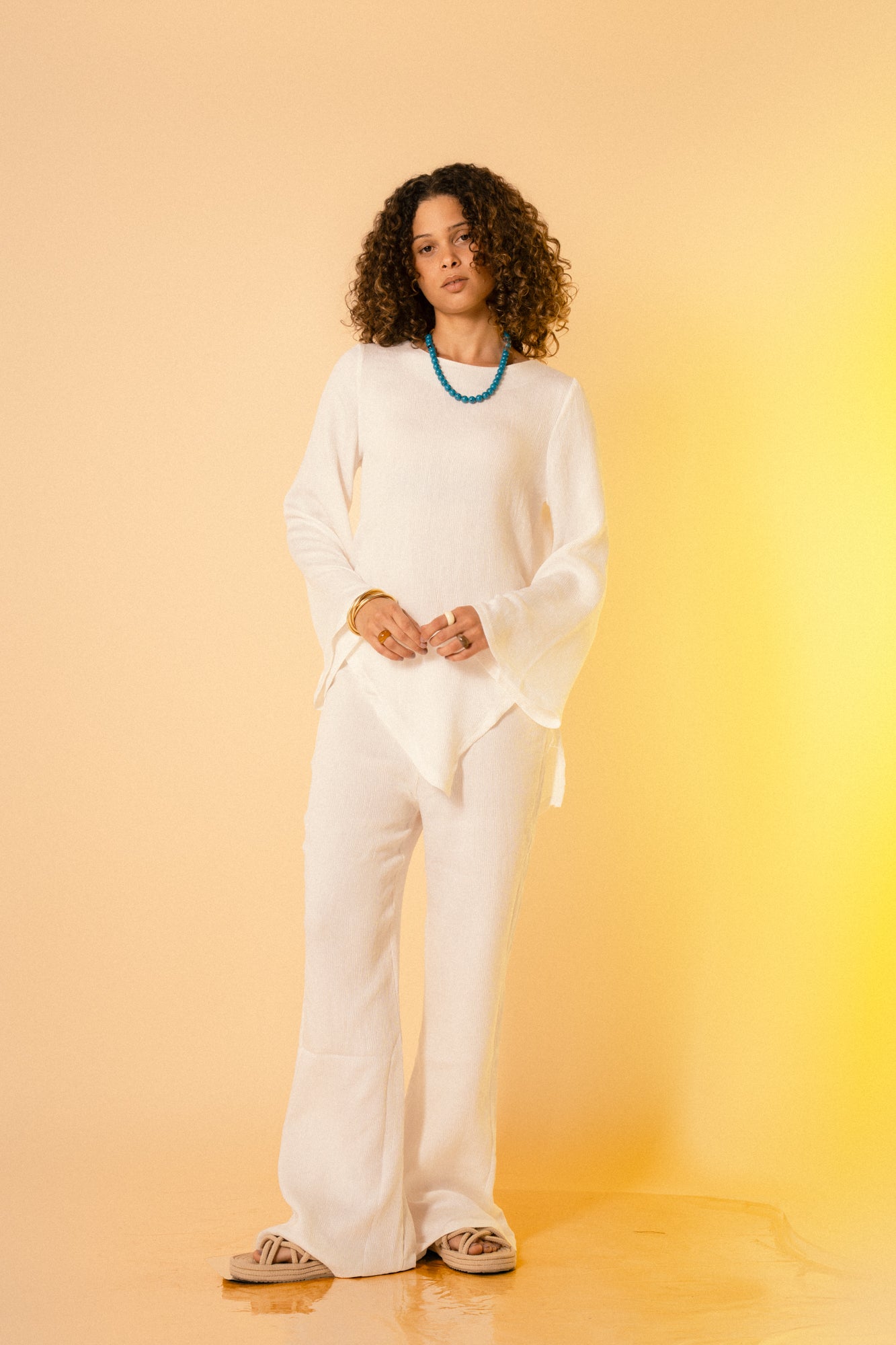 Earthen Flow Top - White