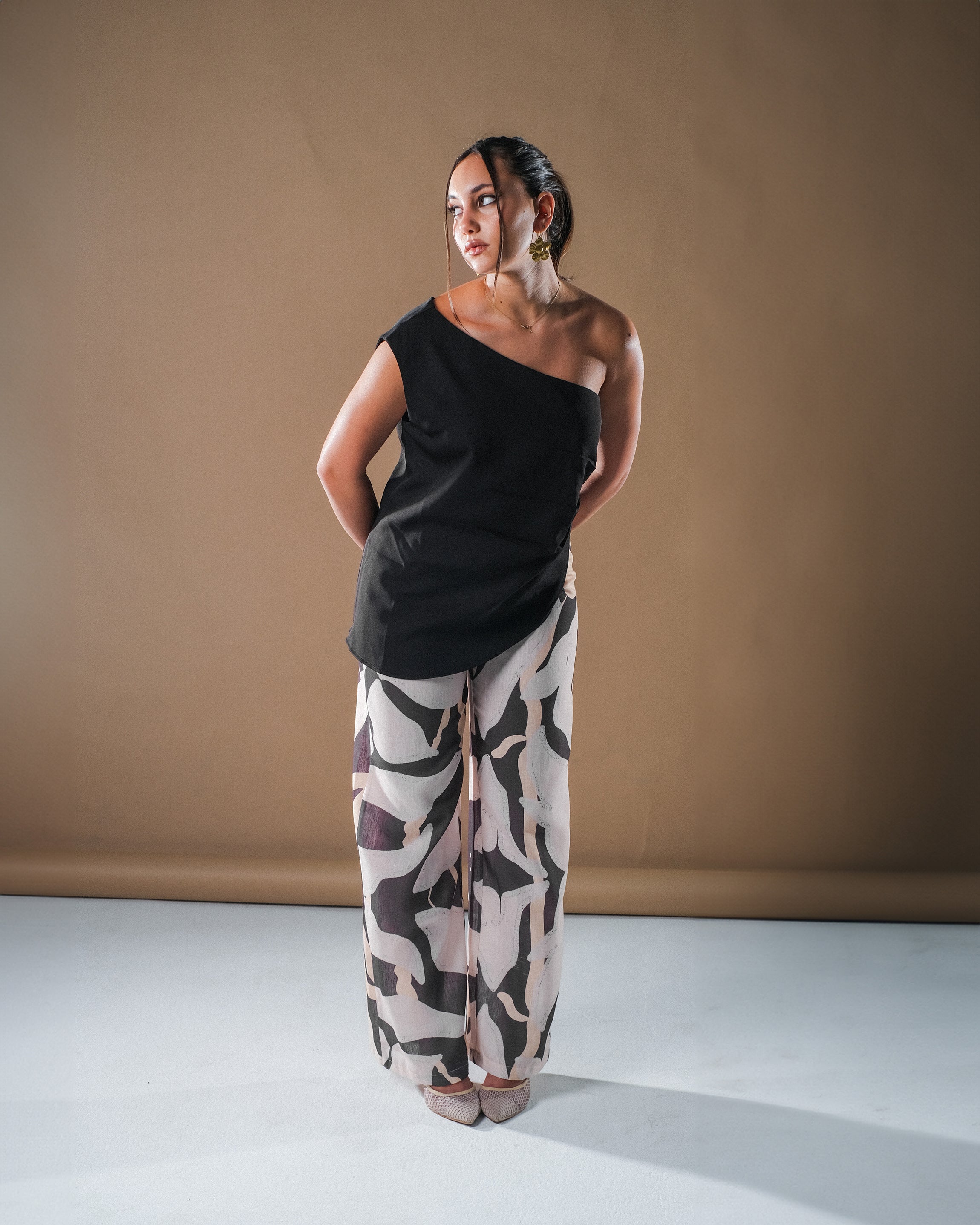 One Shoulder Top - Black