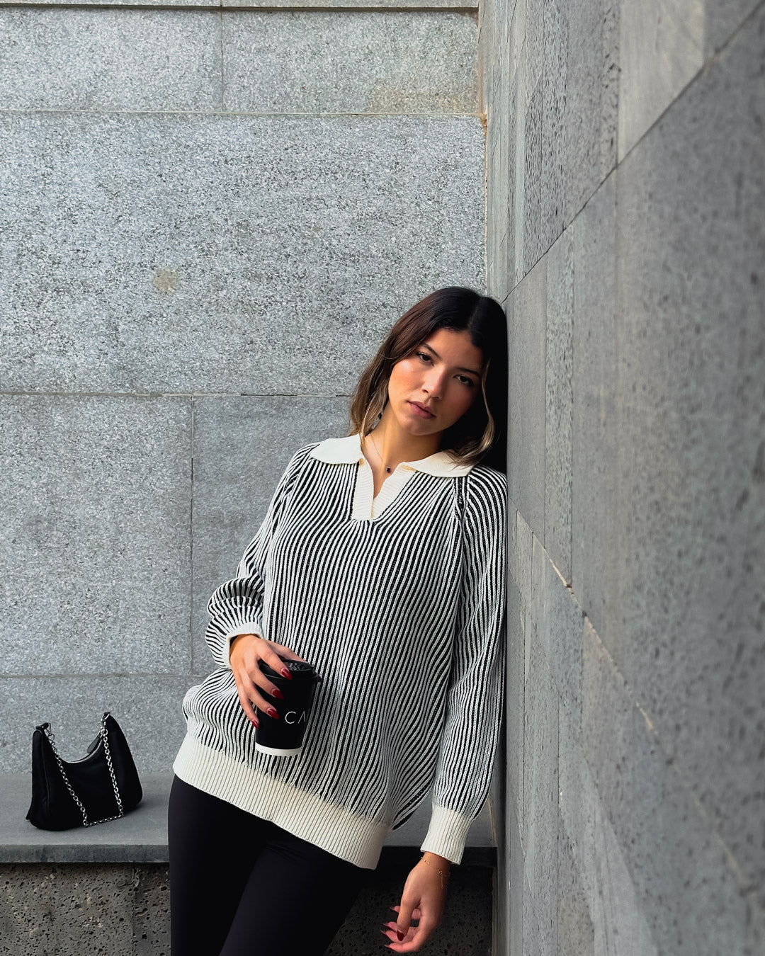 The Minimal Knit for Her - Off-White x Black