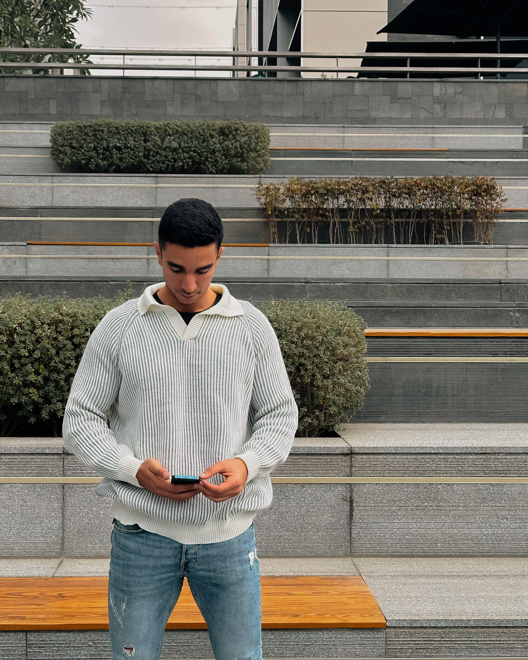 The Minimal Knit for Him - Off-White x Grey